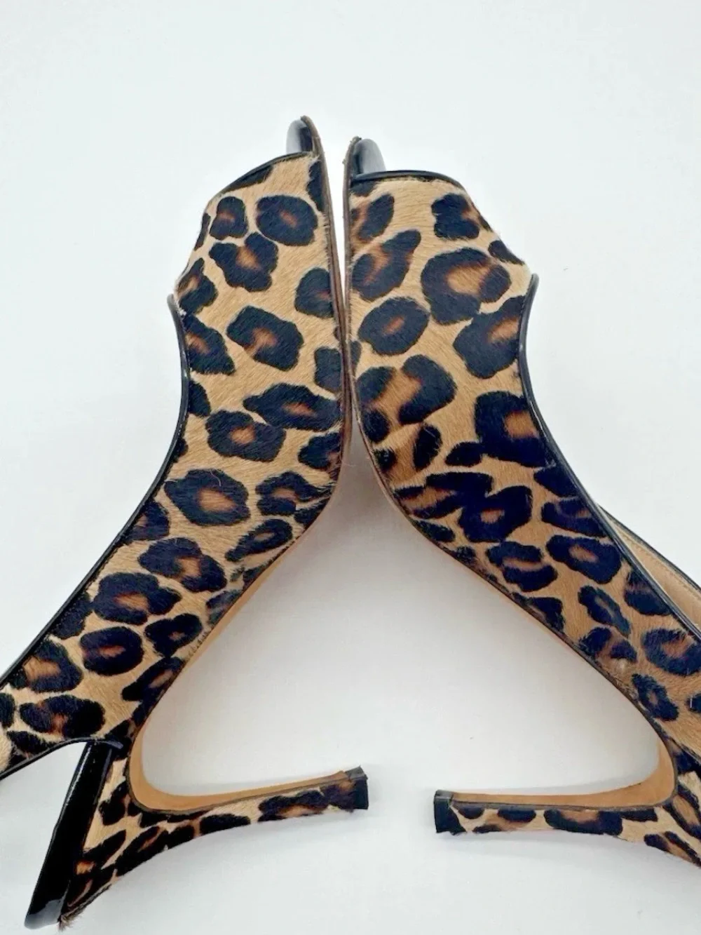 Manolo Blahnik Leopard Print Slingback Peep-Toe Pumps 6.5